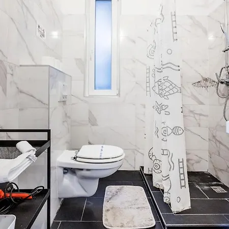 Downtown Circus Apartment