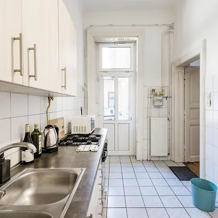 Downtown Circus Apartment Budapest